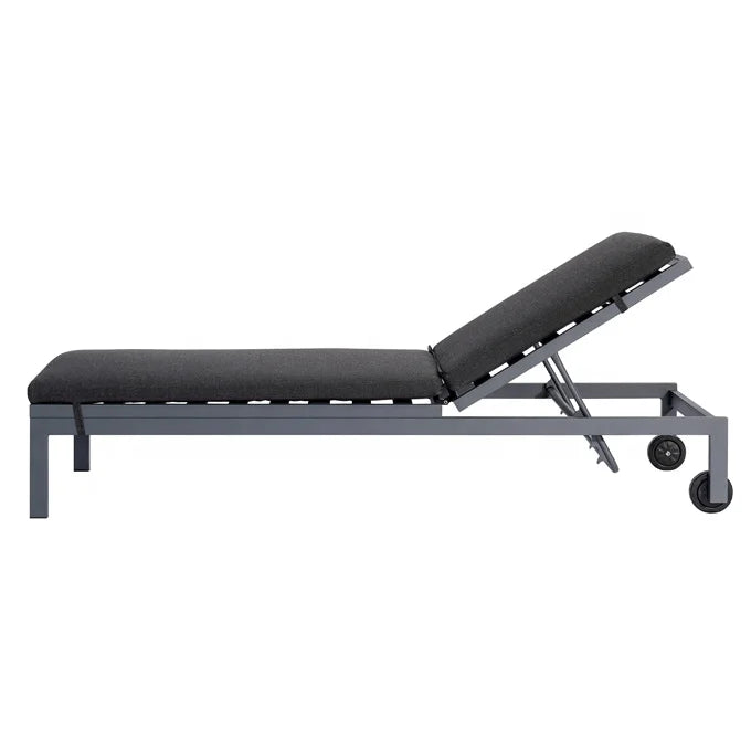 Garden Lounge Chair